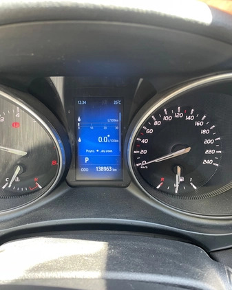 Toyota Avensis cena 56000 przebieg: 140000, rok produkcji 2015 z Chmielnik małe 37